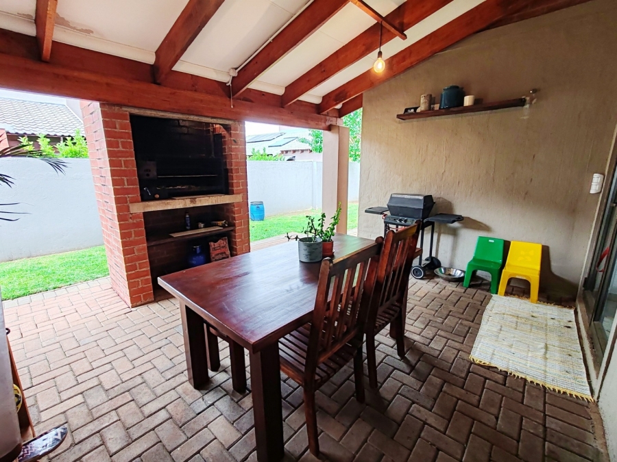 3 Bedroom Property for Sale in Grimbeeck Park North West